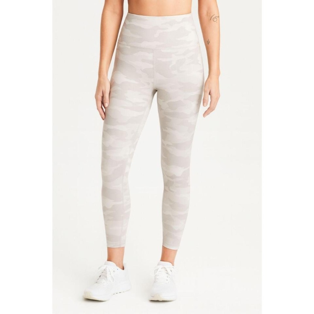 Athleta Elation‎ 7/8 Leggings Women's Small Camo High Rise Athleisure Fit